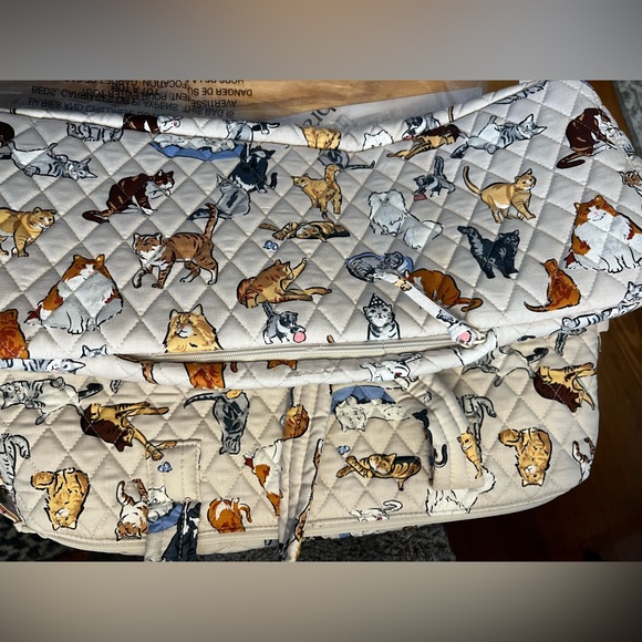 Vera Bradley Weekender Travel Bag A Cat’s Life - Picture 12 of 16